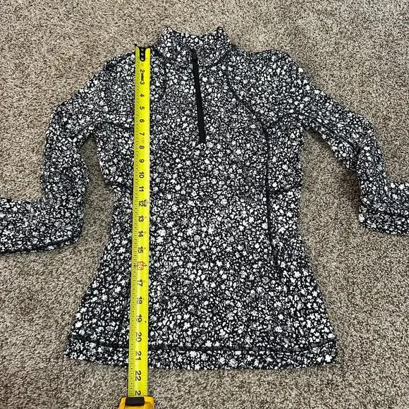 LULULEMON Women's Its Rulu Run Half-Zip Size 2 In Venture Floral Alpine White - Picture 11 of 12